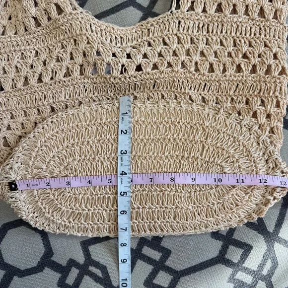 BCBG Woven Raffia Tote Bag Leather Handles Logo Patch Boho Vacation - Picture 12 of 16